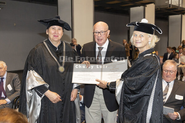 DieFotografen459.jpg DieFotografen459.jpg
