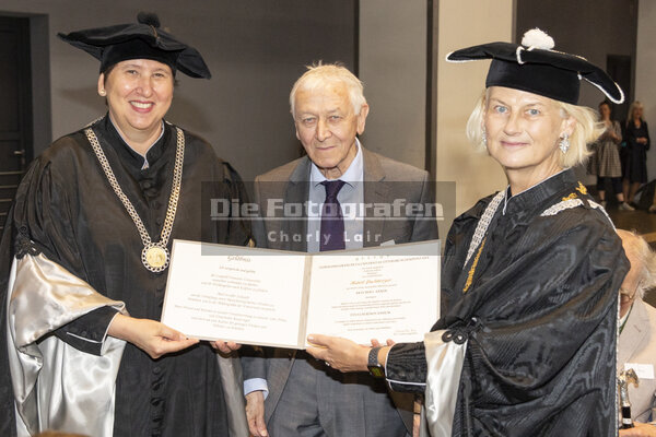 DieFotografen462.jpg DieFotografen462.jpg
