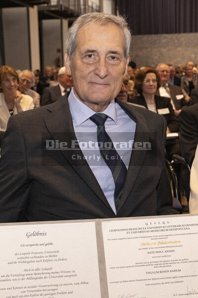 DieFotografen474.jpg DieFotografen474.jpg