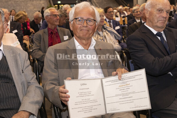 DieFotografen487.jpg DieFotografen487.jpg