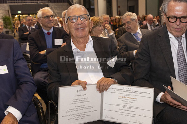 DieFotografen495.jpg DieFotografen495.jpg