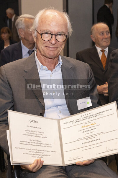 DieFotografen512.jpg DieFotografen512.jpg