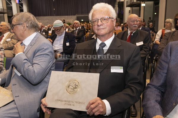 DieFotografen529.jpg DieFotografen529.jpg