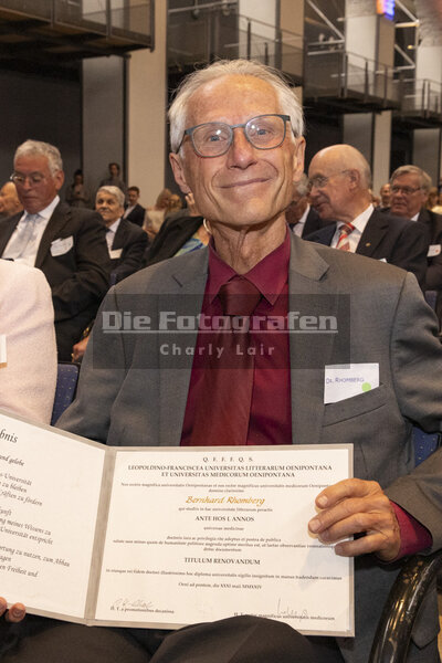 DieFotografen552.jpg DieFotografen552.jpg