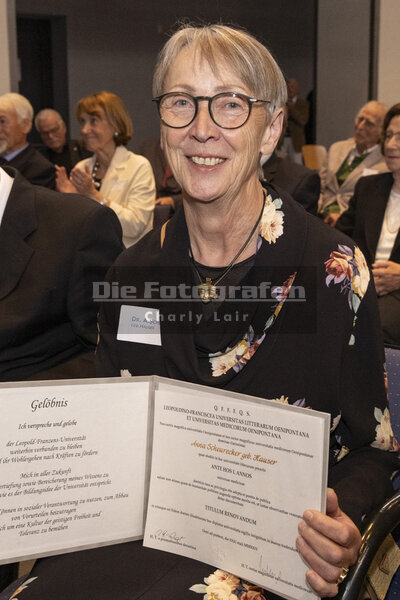 DieFotografen562.jpg DieFotografen562.jpg