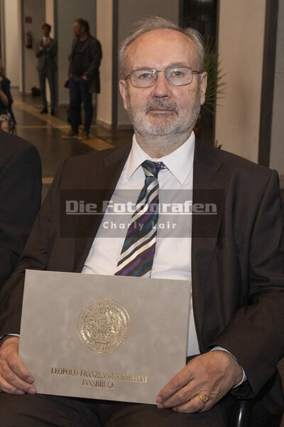DieFotografen637.jpg DieFotografen637.jpg