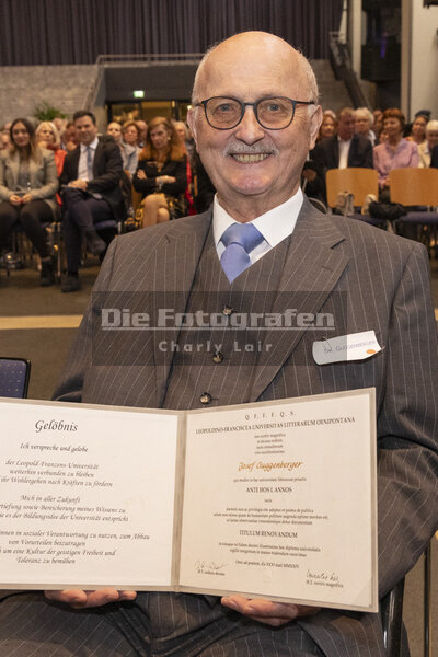 DieFotografen645.jpg DieFotografen645.jpg