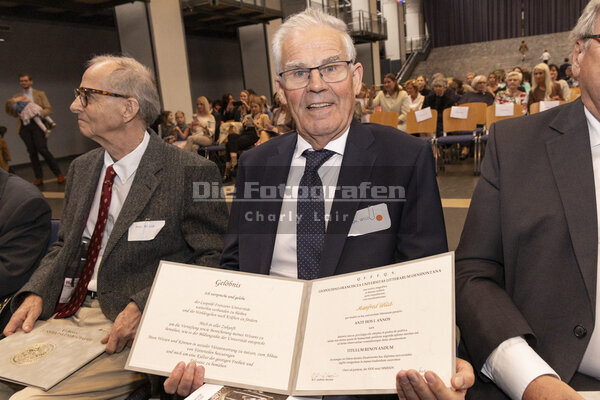 DieFotografen672.jpg DieFotografen672.jpg