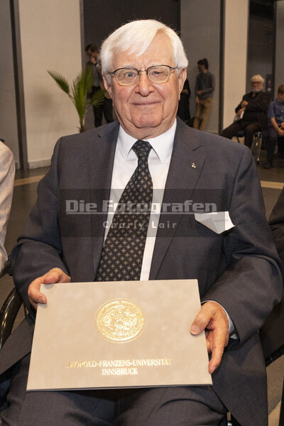 DieFotografen685.jpg DieFotografen685.jpg