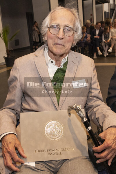 DieFotografen687.jpg DieFotografen687.jpg