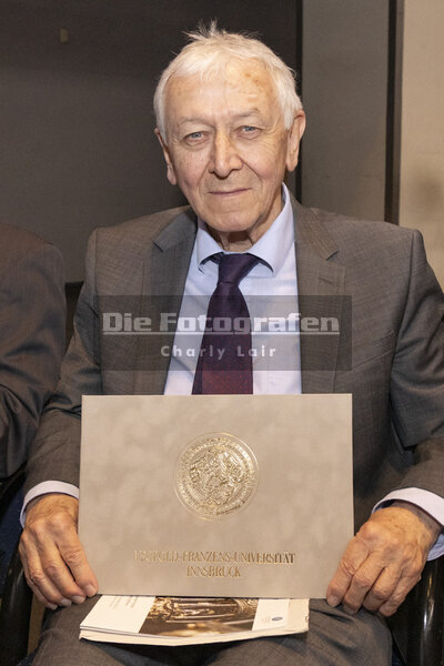 DieFotografen689.jpg DieFotografen689.jpg