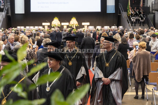 DieFotografen719.jpg DieFotografen719.jpg