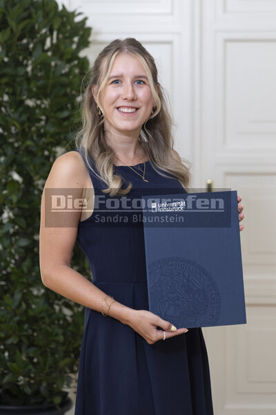 DieFotografen0422.jpg