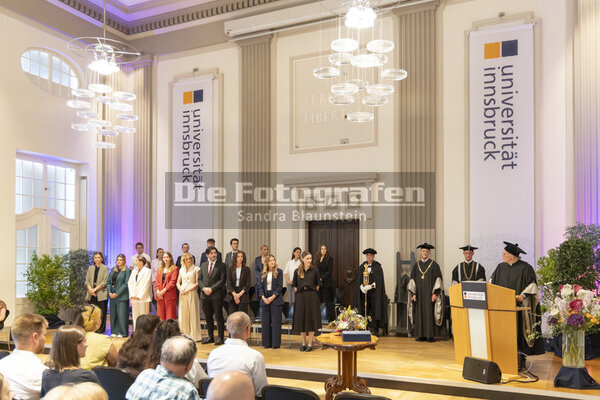 DieFotografen1700.jpg DieFotografen1700.jpg