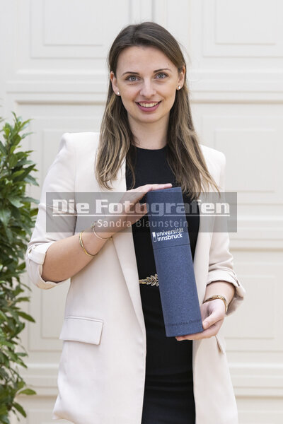 DieFotografen0009.jpg DieFotografen0009.jpg