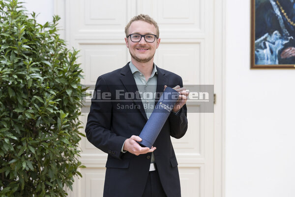 DieFotografen0015.jpg DieFotografen0015.jpg