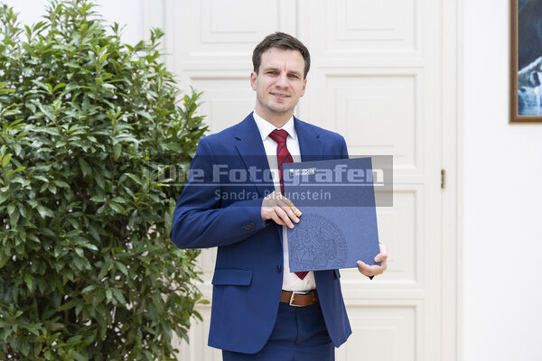 DieFotografen0102.jpg DieFotografen0102.jpg
