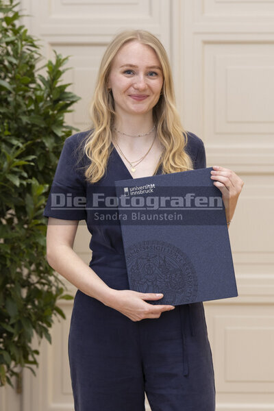DieFotografen0809.jpg DieFotografen0809.jpg