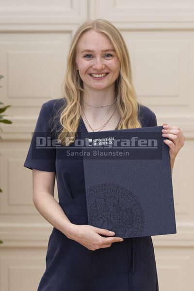 DieFotografen0815.jpg DieFotografen0815.jpg