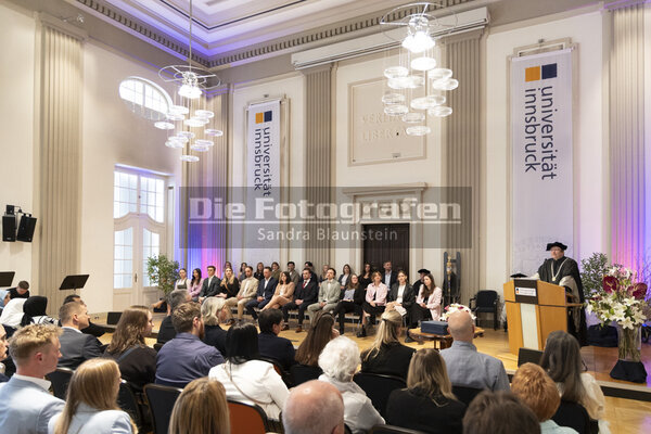 DieFotografen1033.jpg DieFotografen1033.jpg