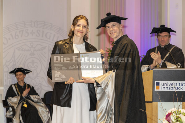 DieFotografen1086.jpg DieFotografen1086.jpg