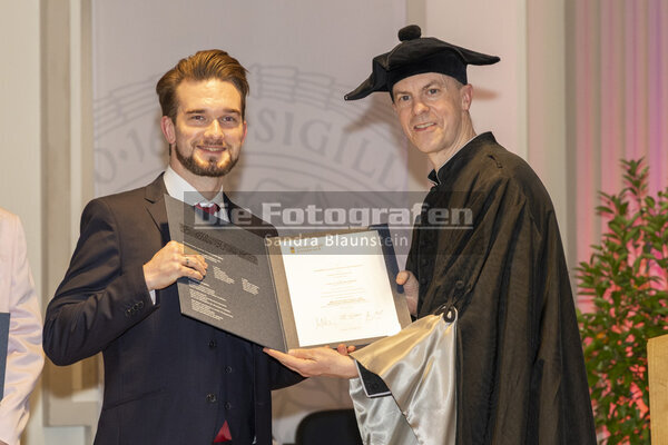 DieFotografen1099.jpg DieFotografen1099.jpg