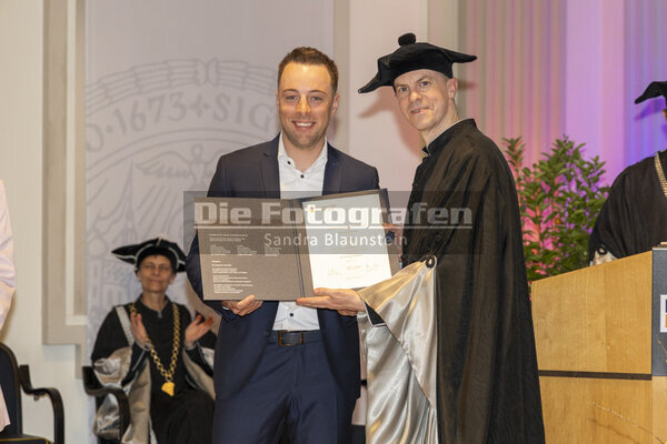 DieFotografen1104.jpg DieFotografen1104.jpg