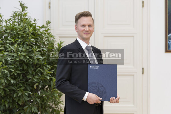 DieFotografen1214.jpg DieFotografen1214.jpg