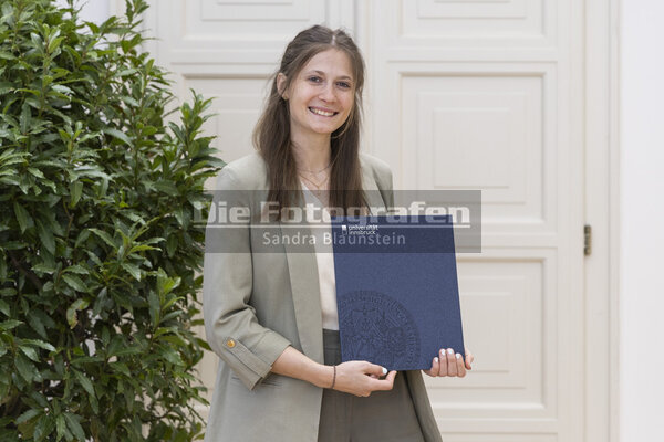 DieFotografen1215.jpg DieFotografen1215.jpg