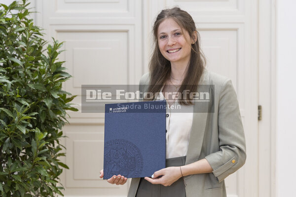 DieFotografen1221.jpg DieFotografen1221.jpg