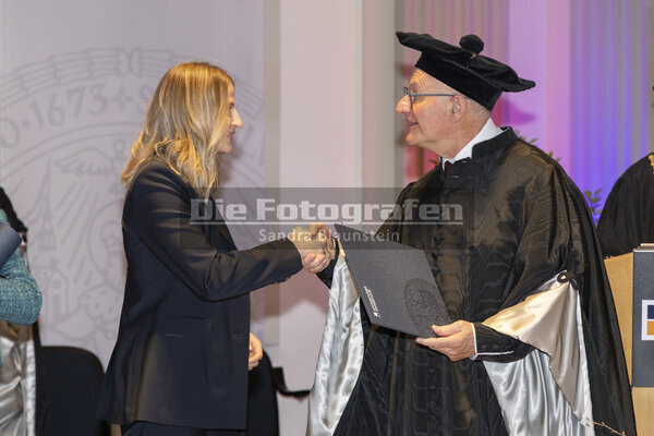 DieFotografen1821.jpg DieFotografen1821.jpg