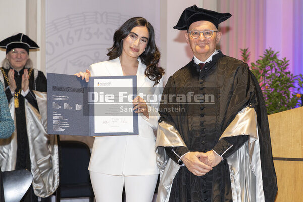 DieFotografen1825.jpg DieFotografen1825.jpg