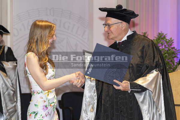 DieFotografen1830.jpg DieFotografen1830.jpg