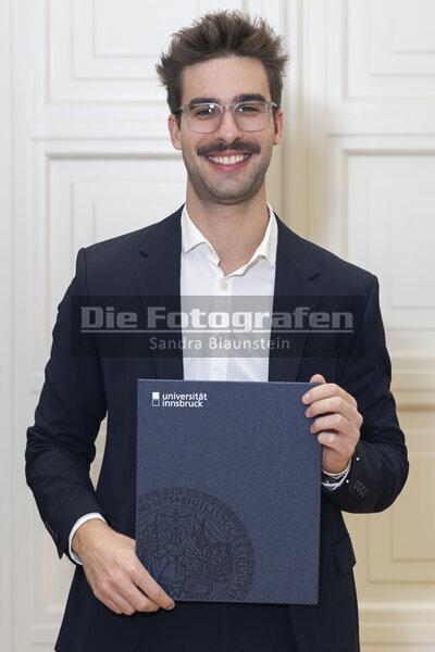 DieFotografen0120.jpg