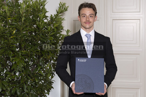 DieFotografen_0012.jpg DieFotografen_0012.jpg