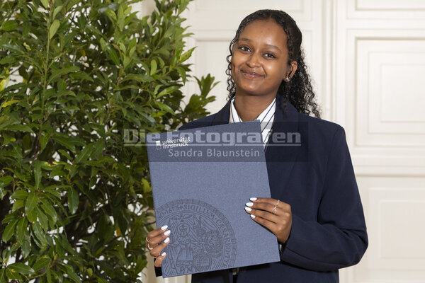 DieFotografen_0040.jpg DieFotografen_0040.jpg