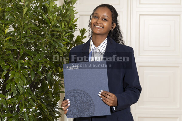 DieFotografen_0042.jpg DieFotografen_0042.jpg