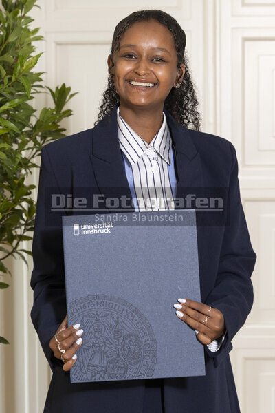 DieFotografen_0044.jpg DieFotografen_0044.jpg