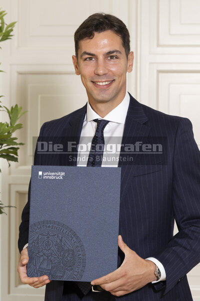 DieFotografen_0115.jpg DieFotografen_0115.jpg