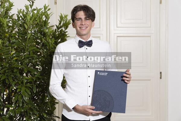 DieFotografen_0409.jpg DieFotografen_0409.jpg