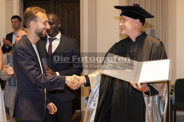 DieFotografen_0520.jpg DieFotografen_0520.jpg