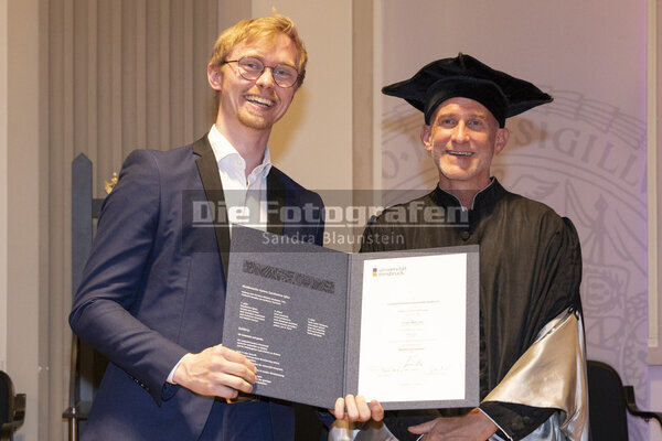 DieFotografen_0834.jpg DieFotografen_0834.jpg