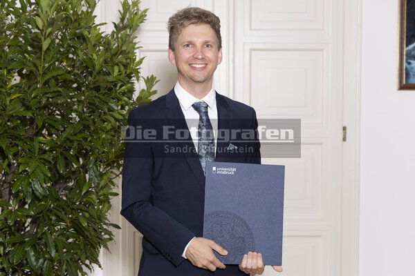 DieFotografen_0999.jpg DieFotografen_0999.jpg