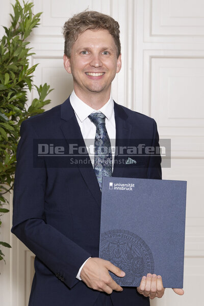 DieFotografen_1000.jpg DieFotografen_1000.jpg