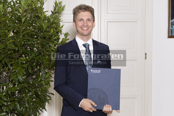 DieFotografen_1001.jpg DieFotografen_1001.jpg