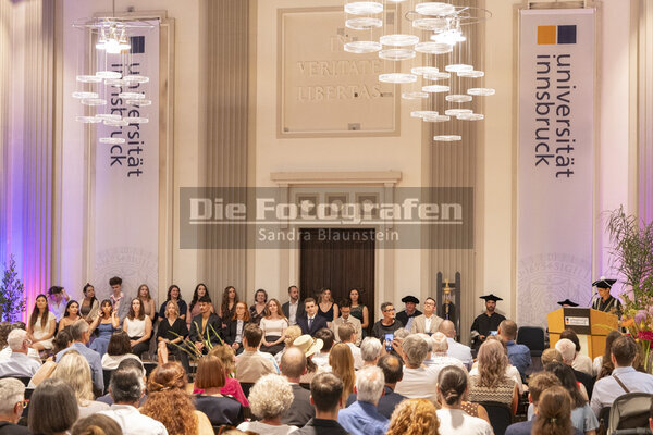 DieFotografen_1628.jpg DieFotografen_1628.jpg