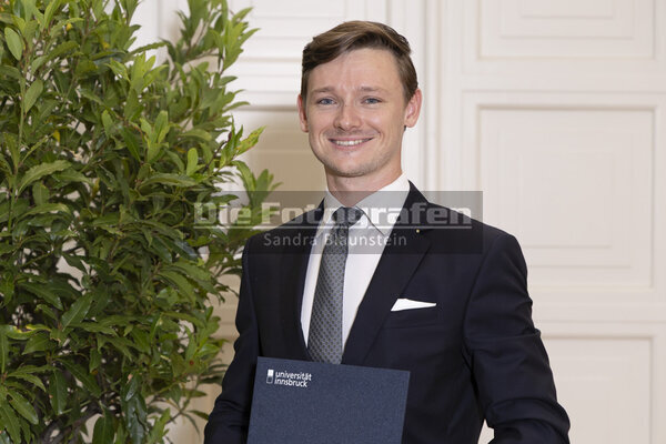 DieFotografen_1847.jpg DieFotografen_1847.jpg