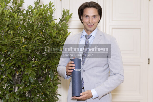DieFotografen_1860.jpg DieFotografen_1860.jpg