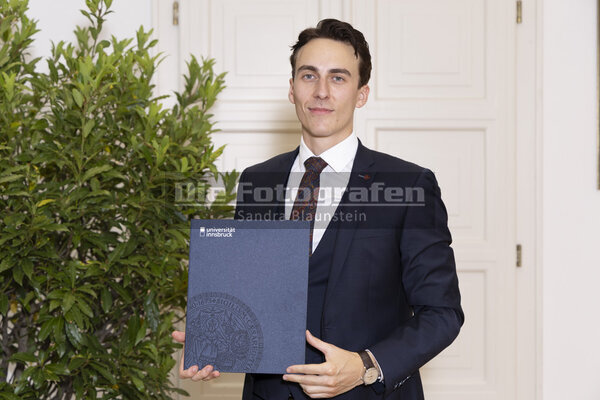 DieFotografen_1867.jpg DieFotografen_1867.jpg