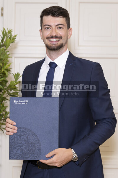 DieFotografen_1875.jpg DieFotografen_1875.jpg